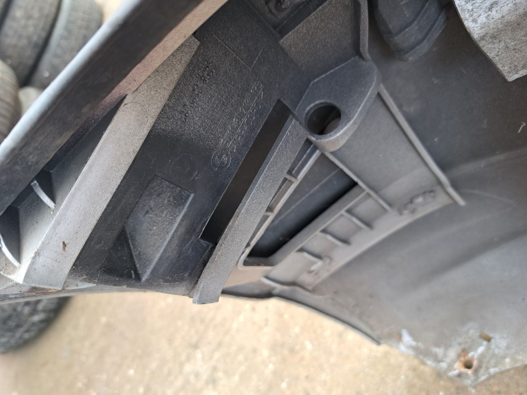 BMW E46 coupe cabrio ezüst titansilber titansiver elsõ lökhárító lökös 6. kép