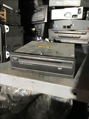 Audi A4 (B8 - 8K) navigáció vezérlő 4e0919887l