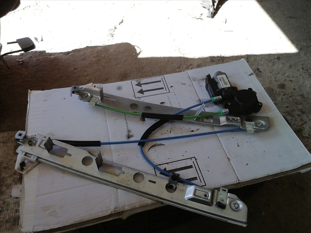 Renault Mégane II 2.0 16V Jobb első Ablakemelő Szerkezet  1. kép