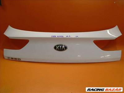 Kia Ceed kombi hátsó ajtóbetét 17-től (s.25)