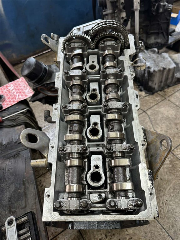 Mercedes Vito 639 2.2 CDI Fűzött Blokk Hengerfejje 646980 1. kép