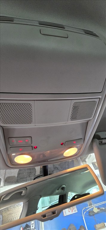 Volkswagen Passat B7 2.0cr CFG 4MOTION bontott alkatrészei 7. kép