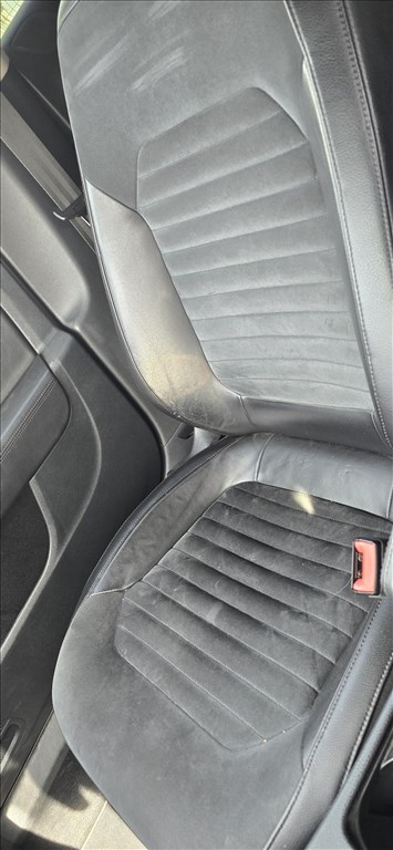 Volkswagen Passat B7 2.0cr CFG 4MOTION bontott alkatrészei 11. kép