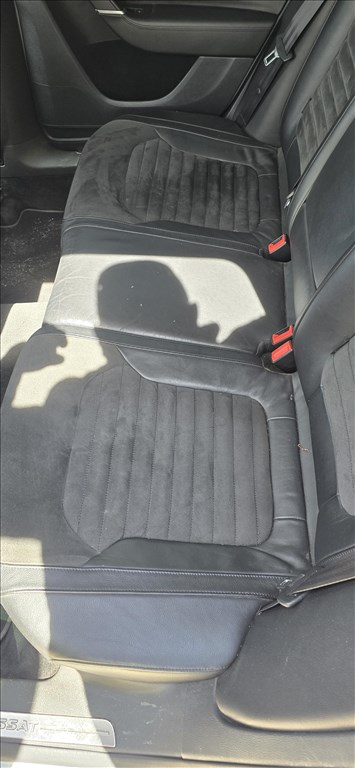 Volkswagen Passat B7 2.0cr CFG 4MOTION bontott alkatrészei 12. kép