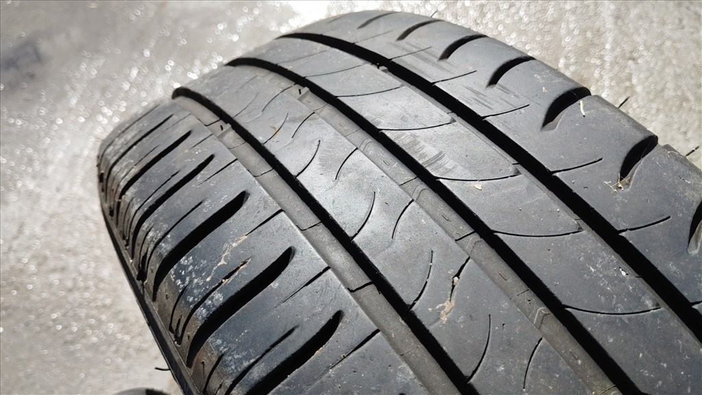  5x108 lyukosztású 16" újszerű lemezfelni, rajta 205/55 újszerű Michelin nyári gumi 9. kép