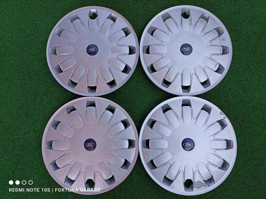 16" Ford használt dísztárcsa (51) 1. kép