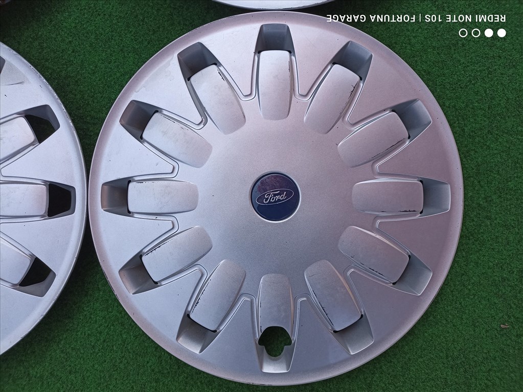 16" Ford használt dísztárcsa (51) 5. kép