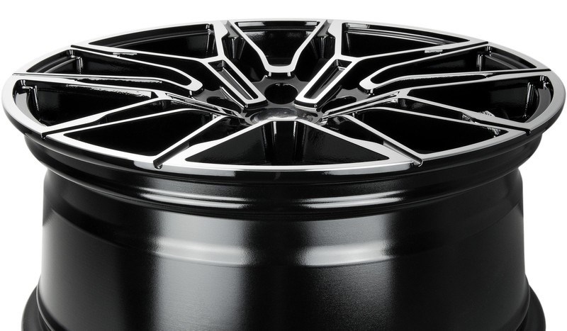 RUBIN MB 18" 5X120 BMW 3 5 7 F10 F11 F30 ET33. 3. kép