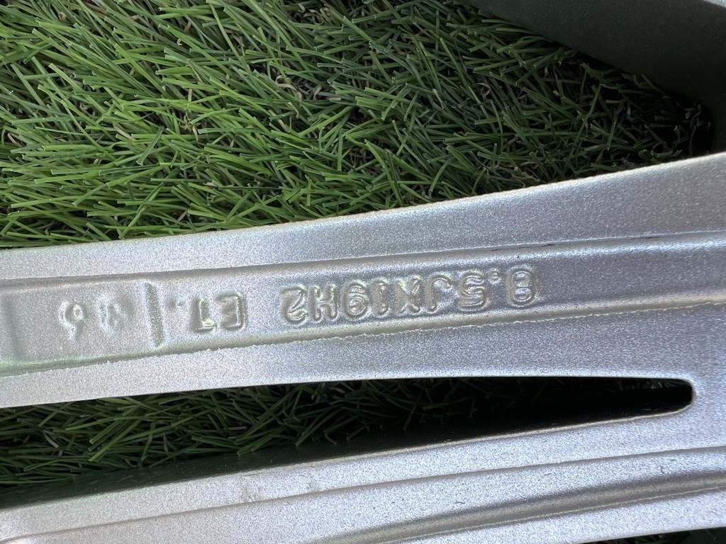 5x112 19" EMR alufelni 8,5Jx19h2 ET35 7. kép