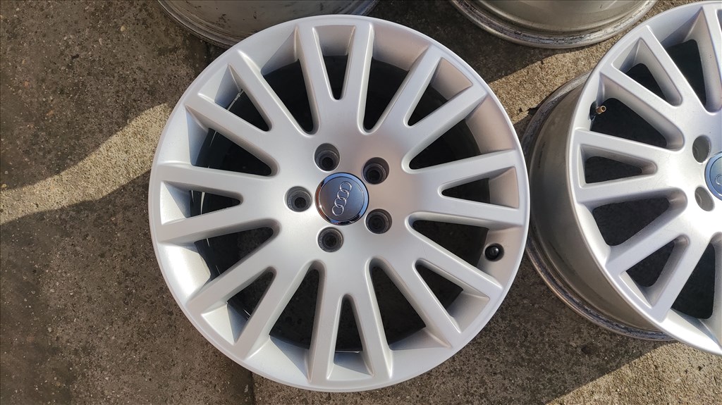Audi gyári alufelni, 5x112, 57.1, 7.5x17, et45 1. kép