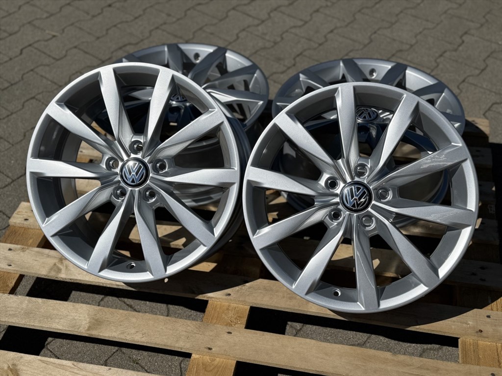 R17 5x112 Original Volkswagen Golf  T-Roc Touran Passat  7J ET49 OE  5G0601025BE 4. kép