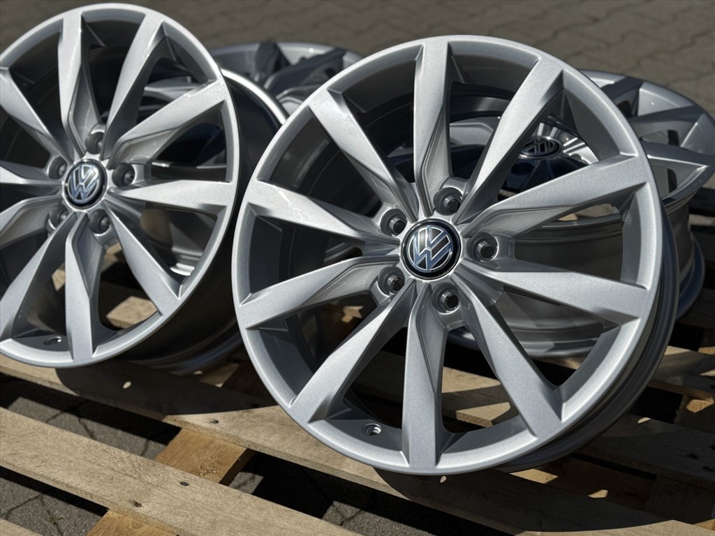 R17 5x112 Original Volkswagen Golf  T-Roc Touran Passat  7J ET49 OE  5G0601025BE 5. kép