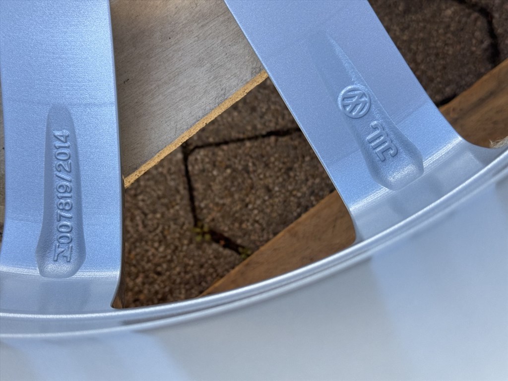 R17 5x112 Original Volkswagen Golf  T-Roc Touran Passat  7J ET49 OE  5G0601025BE 8. kép