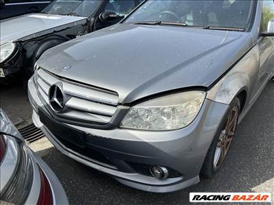 Mercedes C-osztály W204 komplett csavarozható eleje 