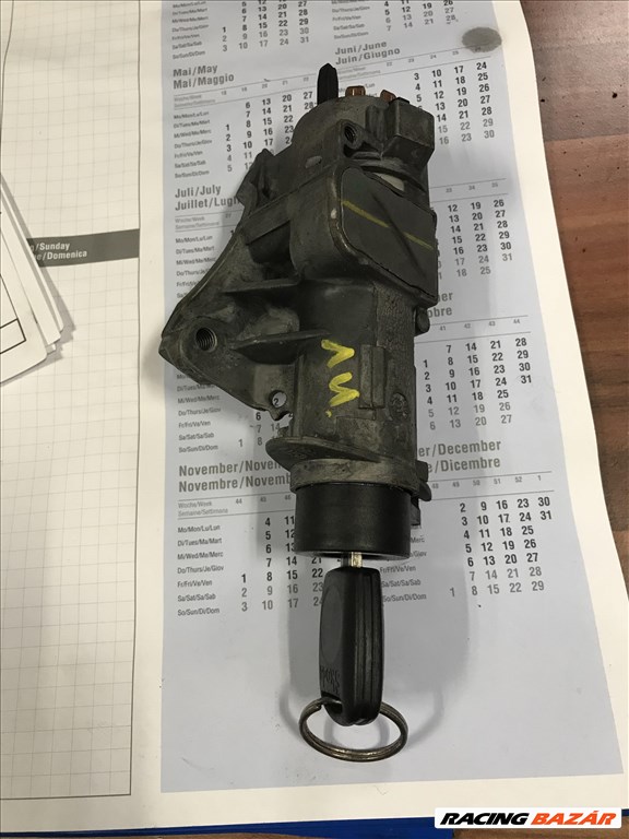 Skoda Octavia I gyújtáskapcsoló + kulcs 4b0905851c 1. kép