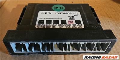 Opel Astra J BCM modul  13578806