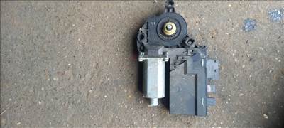 Peugeot 307 jobb első ablakemelő motor  9637130480