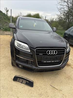 Audi Q7 (4L) bontott alkatrészei