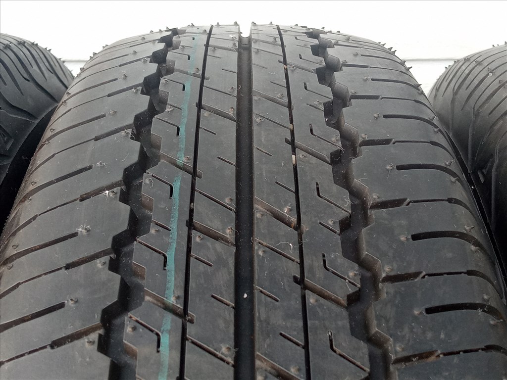  195/8015" új Dunlop négyévszakos gumi gumi 1. kép