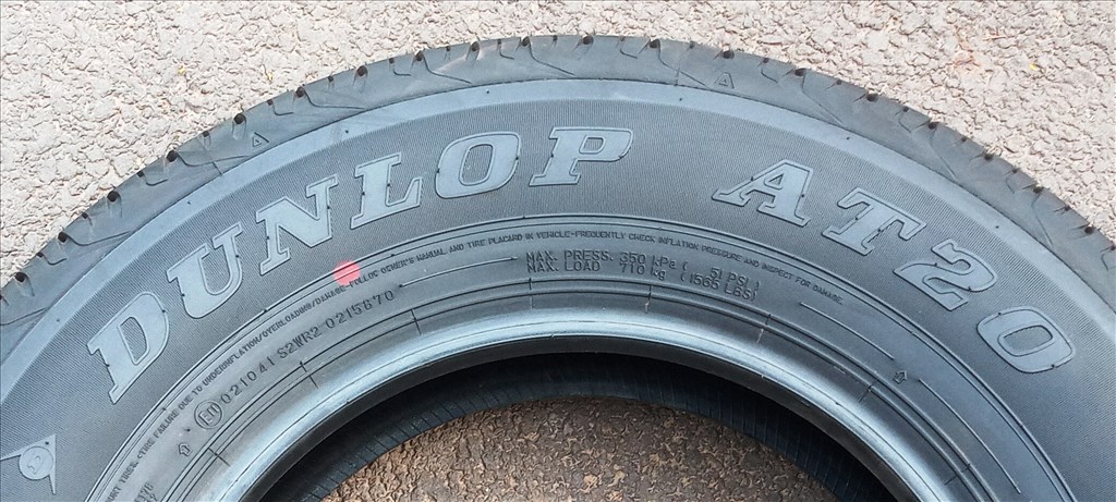  195/8015" új Dunlop négyévszakos gumi gumi 3. kép