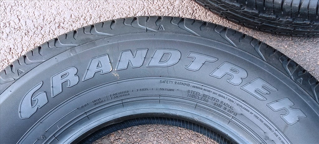  195/8015" új Dunlop négyévszakos gumi gumi 4. kép