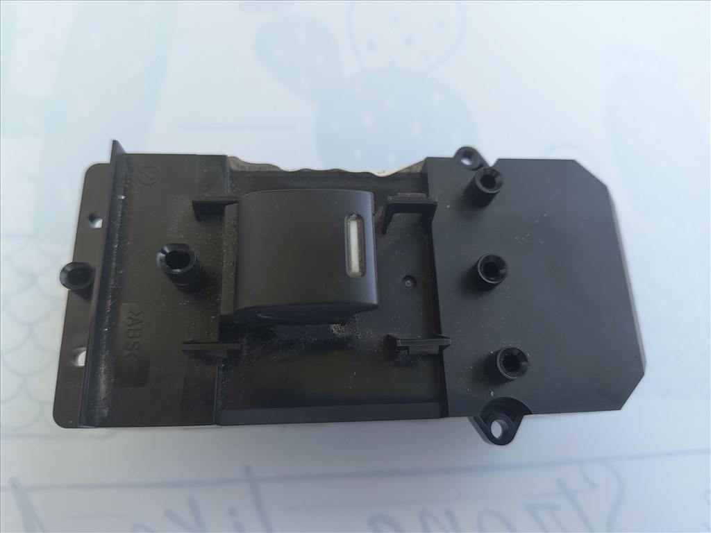 Honda Civic IX ablakemelő kapcsoló  2. kép