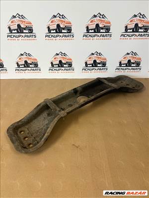 Sebességváltó tartókeret Mitsubishi L200