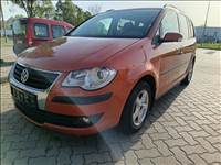 Eladó Volkswagen Touran 1.6 (1595 cm³, 102 PS) (Typ 1T)