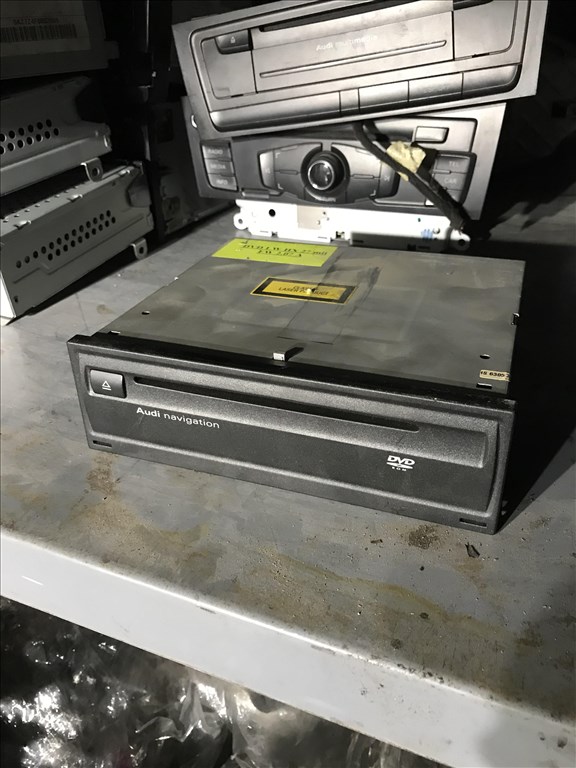 Audi A4 (B8 - 8K) navigáció vezérlő 4e0919887c 1. kép