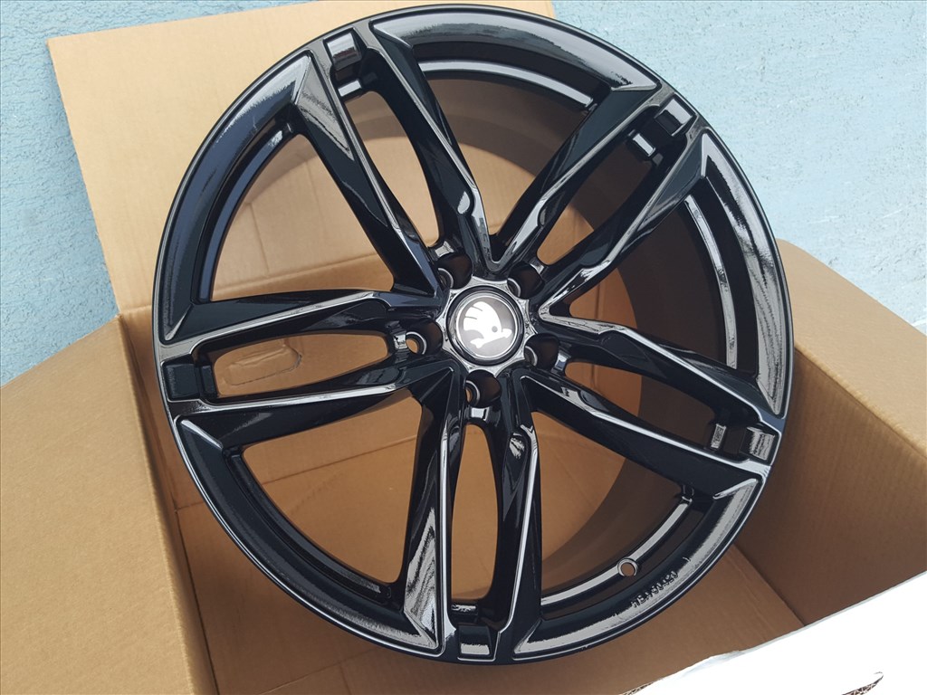 ATOM FEKETE 19 5X112 SKODA OCTAVIA SUPERB KODIAQ TUV KBA GMP ITALIA 5. kép