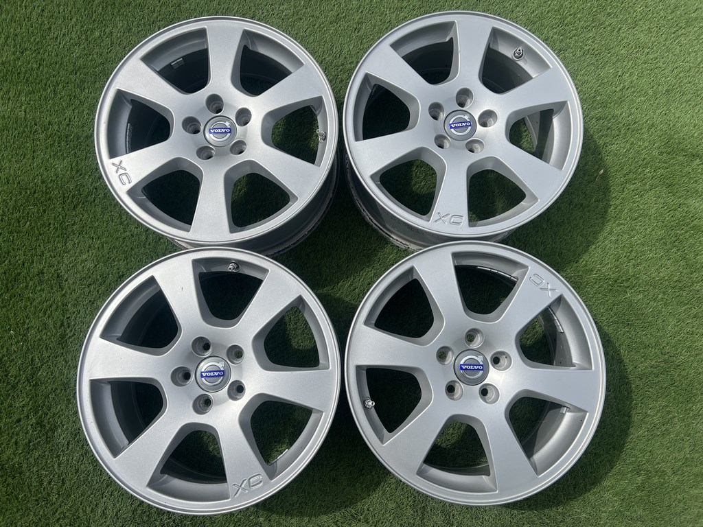 5x108 17" Volvo gyári alufelni +TPMS szenzor 7,5Jx17h2 ET55 1. kép