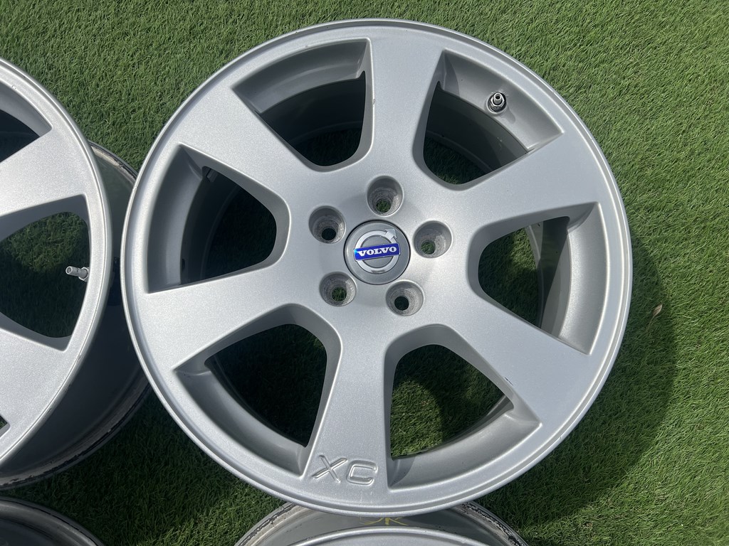 5x108 17" Volvo gyári alufelni +TPMS szenzor 7,5Jx17h2 ET55 4. kép