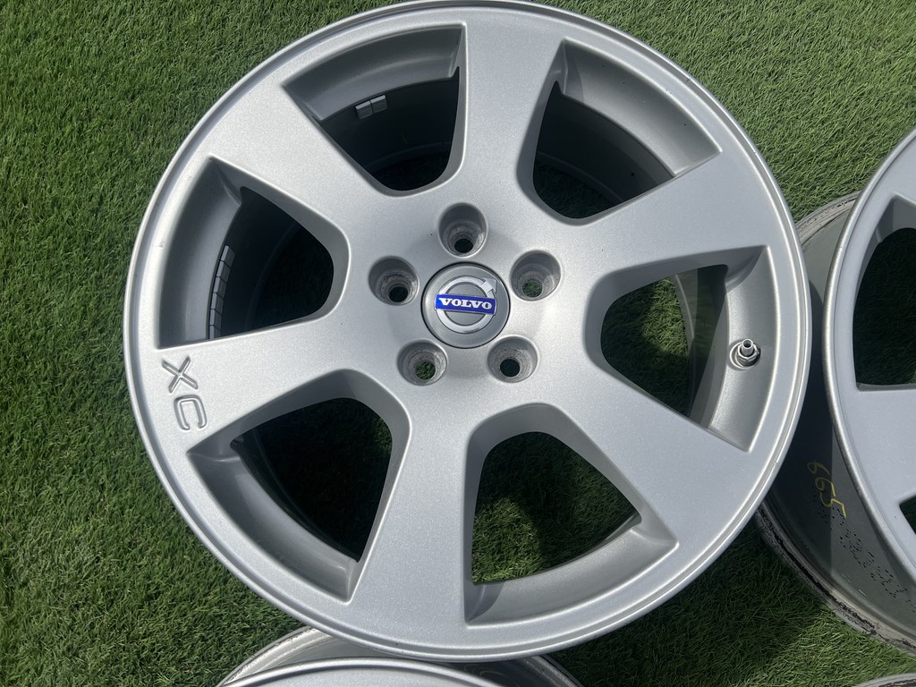 5x108 17" Volvo gyári alufelni +TPMS szenzor 7,5Jx17h2 ET55 5. kép