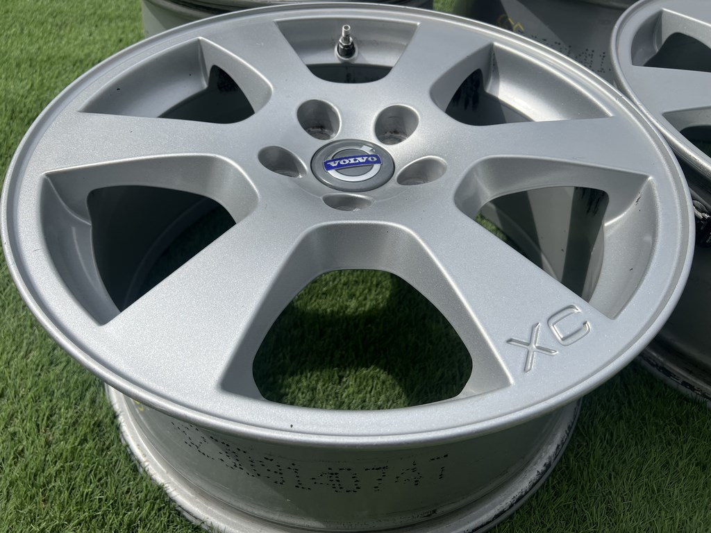 5x108 17" Volvo gyári alufelni +TPMS szenzor 7,5Jx17h2 ET55 6. kép