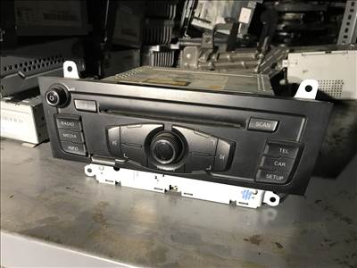 Audi A4 (B8 - 8K) Concert fejegység 8t1035186c