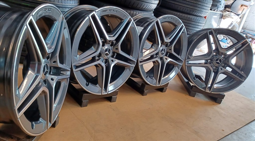 Új!! Gyári Mercedes W213 AMG 5x112 8x18 ET43 4db 8. kép