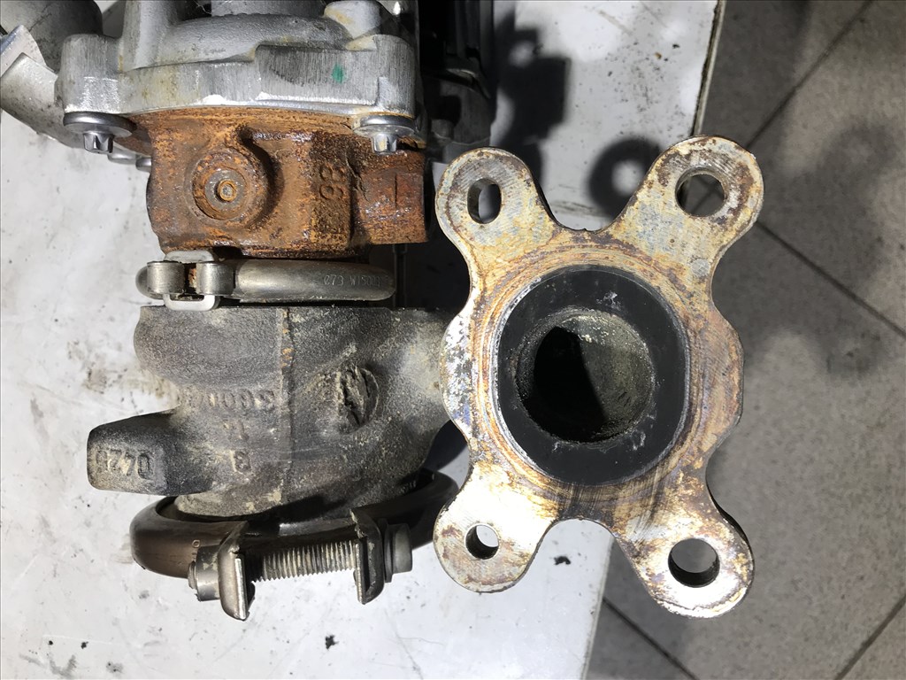 VW GOLF VII_LEON 5F_OCTAVIA III 1,2 TSI CJZ TURBÓ 04e145713q 4. kép