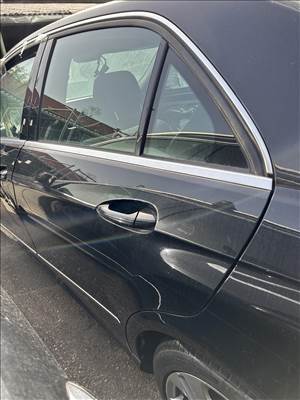 Mercedes E-osztály W212 bal hátsó ajtó 