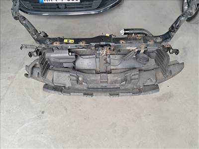 Nissan Qashqai (J10) 1.5 dci facelift utáni Komplett homlokfal 