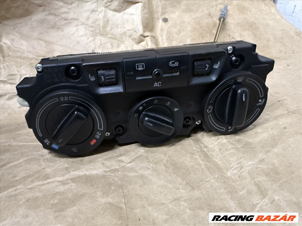 Skoda Octavia II fűtéskapcsoló 1z0820047m 1. kép