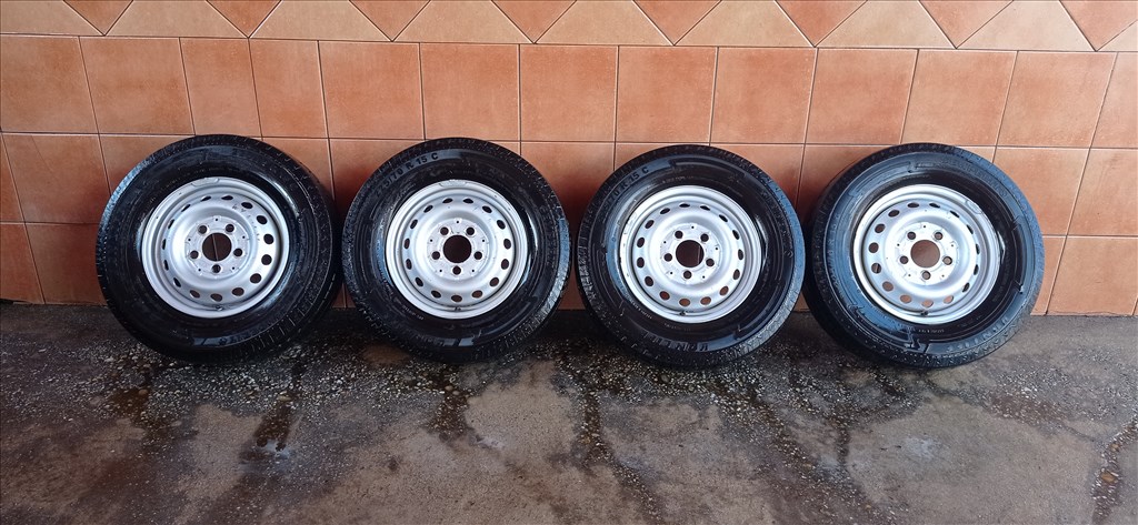 MERCEDES SPRINTER 15" LEMEZFELNI 5X130 NYÁRI 225/70R15C GUMIVAL OLCSÒN!!! 1. kép