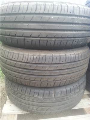  205/60R16 Falken újszerű nyári gumik