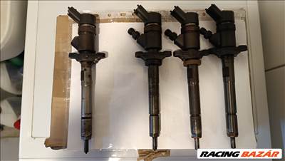 Citroën, Peugeot, Ford, Volvo 1.6 HDi TDCi Injektor Porlasztó 0445110239