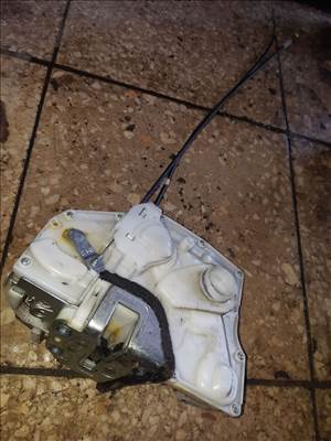Suzuki Swift III 04-10 Jobb Első Ajtó Zárszerkezet + Központizár Motor
