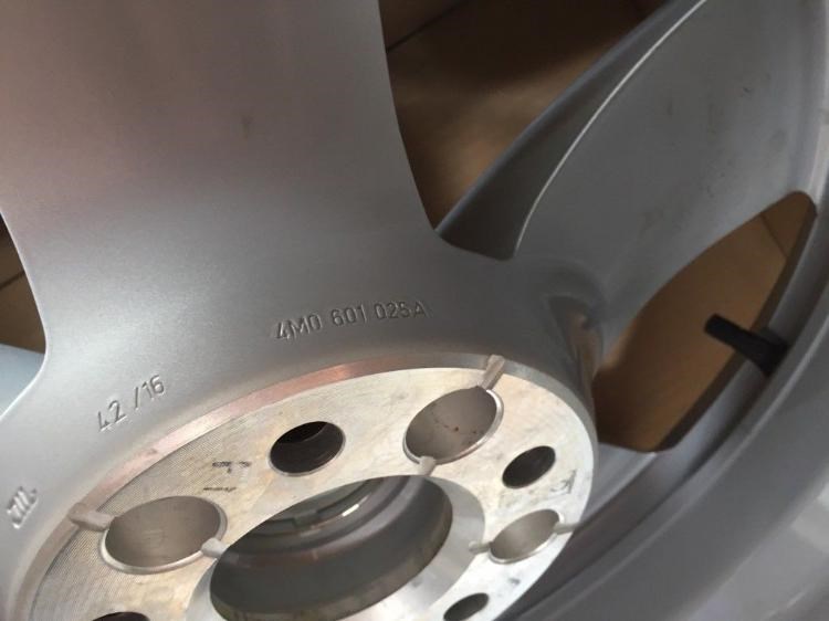 EREDETI AUDI ALUFELNI 18'' 5x112 AUDI Q7 A5 A7 4M0601025A 5. kép