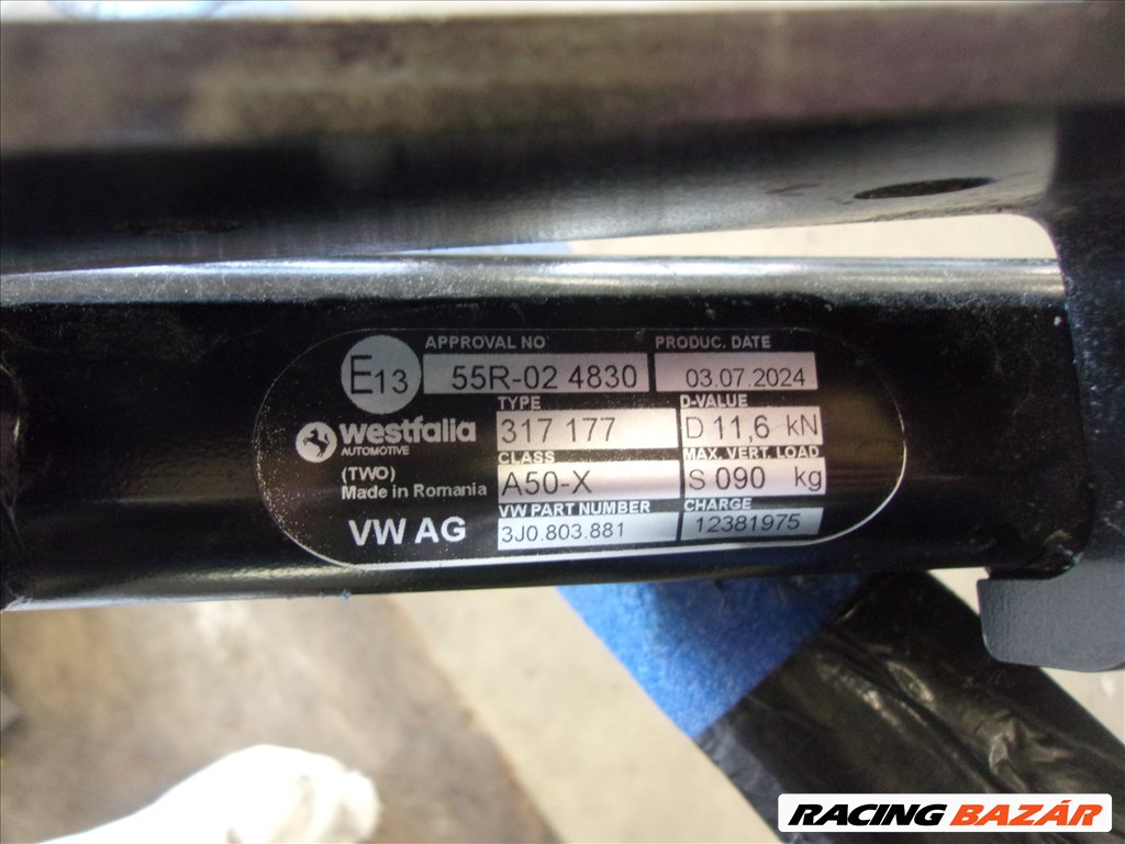 VOLKSWAGEN PASSAT 3J0 elektromosan behajlós vonóhorog 2024- 3J0803881 4. kép