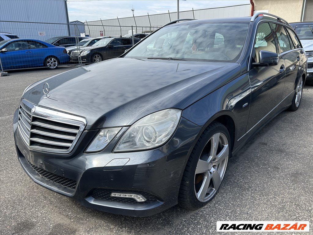 Mercedes E 350CDI 4 Matic (W212) Olasz papíros egyben eladó 2. kép