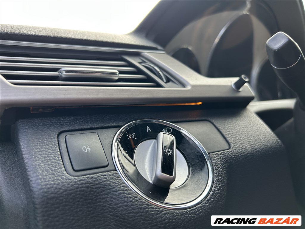 Mercedes E 350CDI 4 Matic (W212) Olasz papíros egyben eladó 9. kép