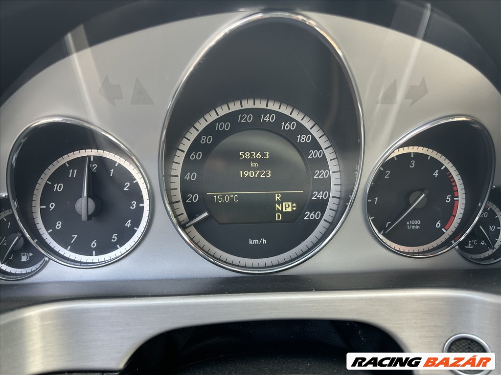 Mercedes E 350CDI 4 Matic (W212) Olasz papíros egyben eladó 11. kép
