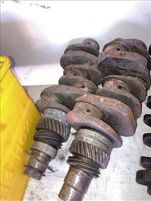 VW/Volkswagen Karmann Ghia Käfer1200 34le főtengely